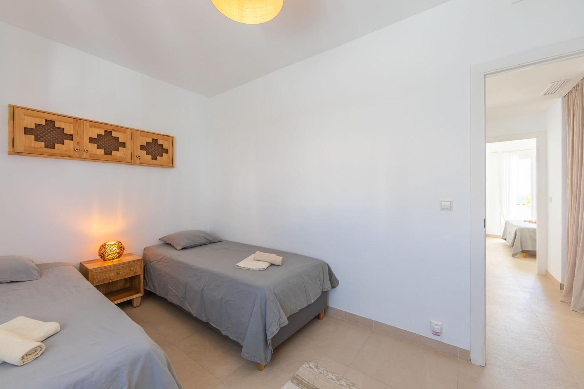 Los Lances Beach Apartments 塔里法 外观 照片