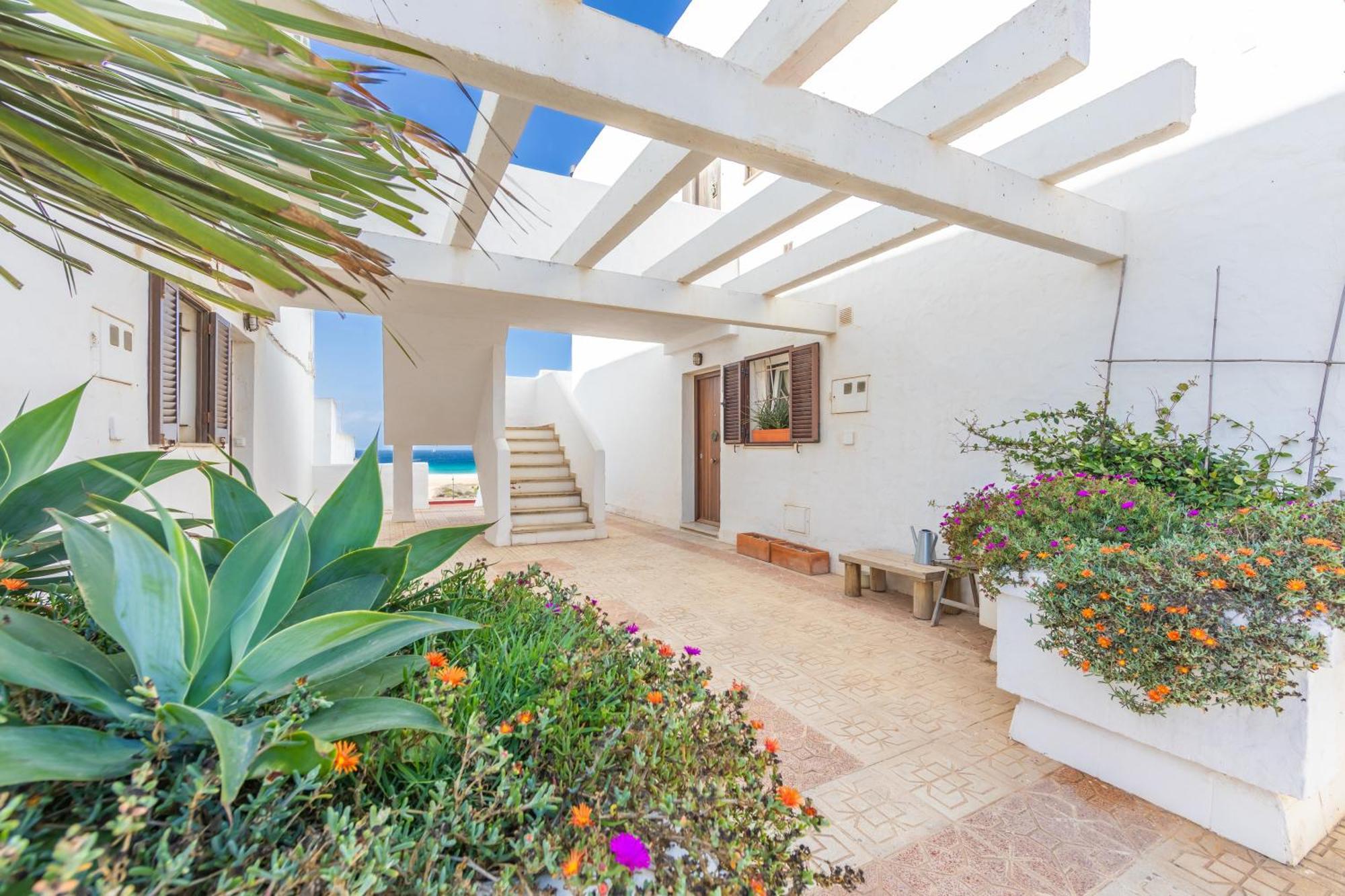 Los Lances Beach Apartments 塔里法 外观 照片