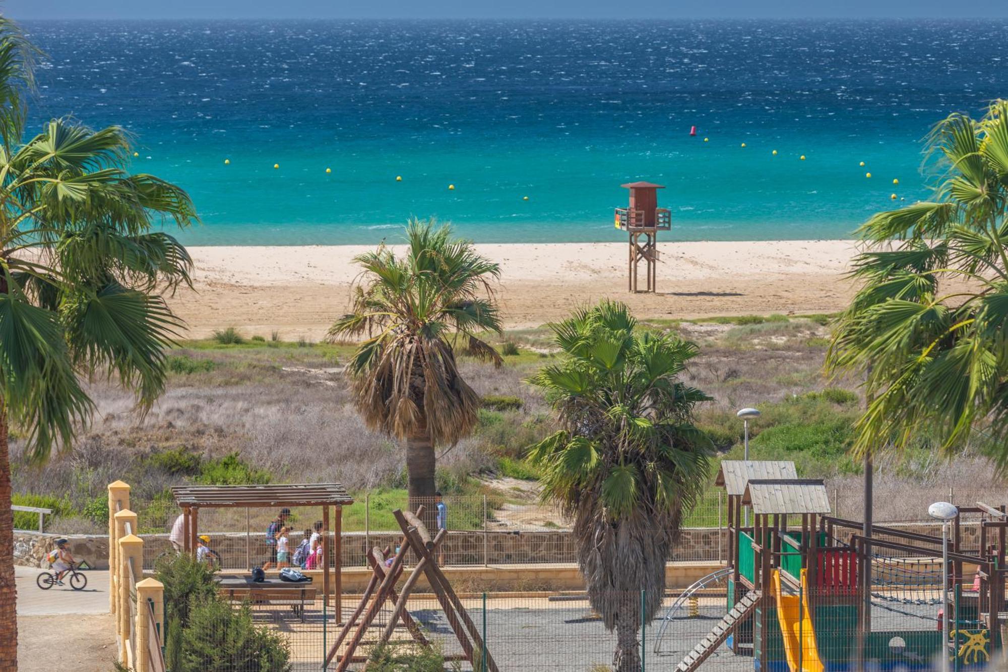 Los Lances Beach Apartments 塔里法 外观 照片