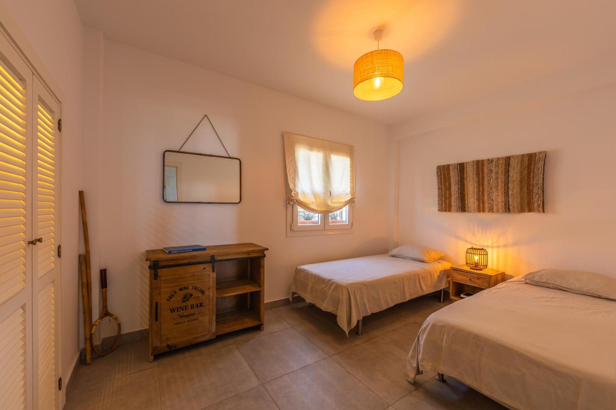 Los Lances Beach Apartments 塔里法 外观 照片