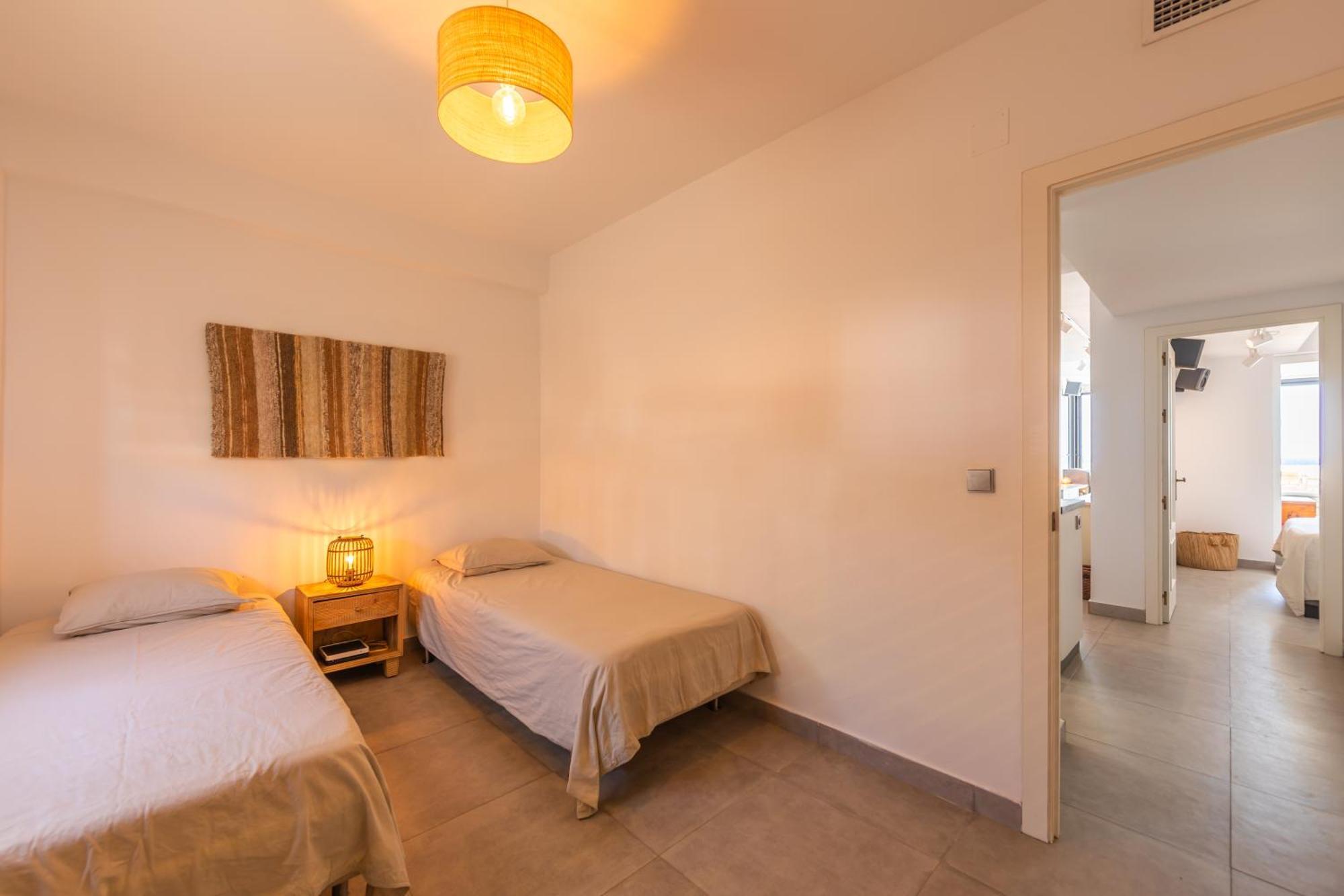 Los Lances Beach Apartments 塔里法 外观 照片