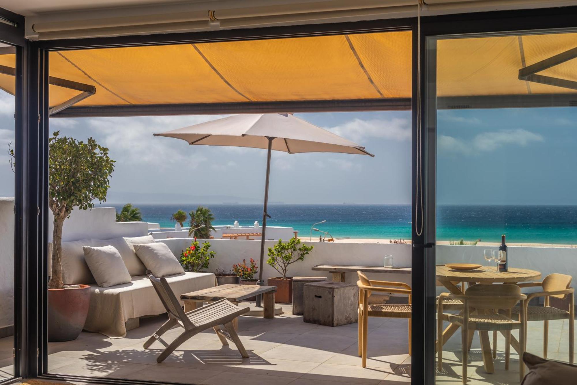 Los Lances Beach Apartments 塔里法 外观 照片