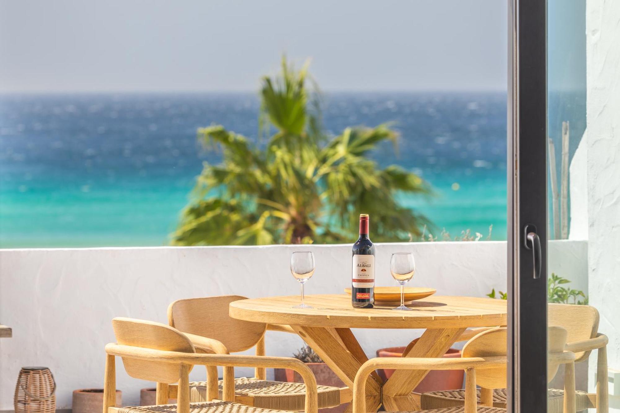 Los Lances Beach Apartments 塔里法 外观 照片